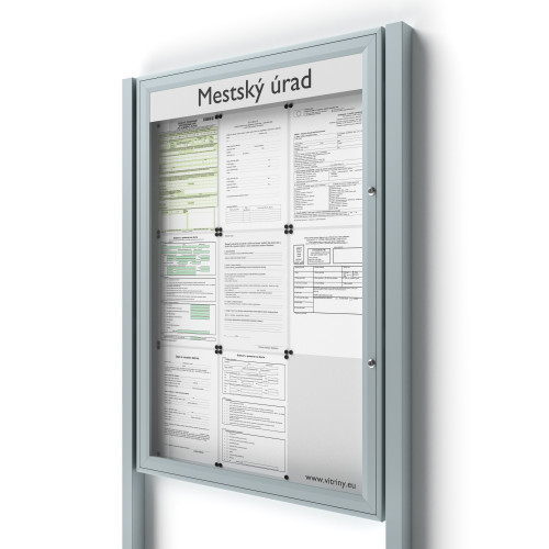 Uzamykateľná informačná vitrína 9xA4 SIDE50 s nápisom a stĺpikmi