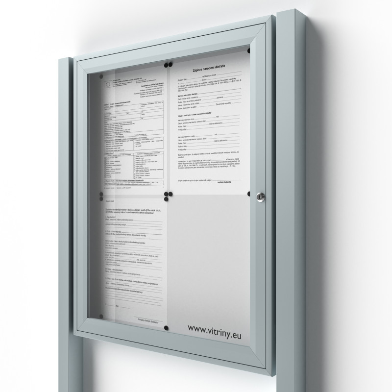 Uzamykateľná informačná vitrína 4xA4 SIDE so stĺpikmi