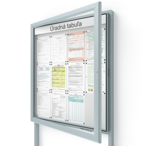 Vonkajšia informačná vitrína 12xA4 SIDE60 s nápisom a stĺpikmi
