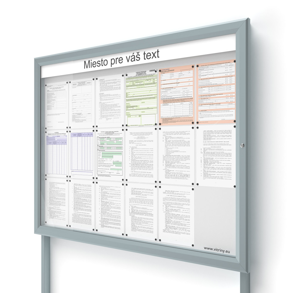 Vonkajšia informačná vitrína 18xA4 SIDE60 s nápisom a stĺpikmi