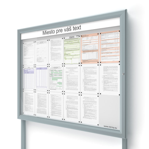 Vonkajšia informačná vitrína 18xA4 SIDE60 s nápisom a stĺpikmi