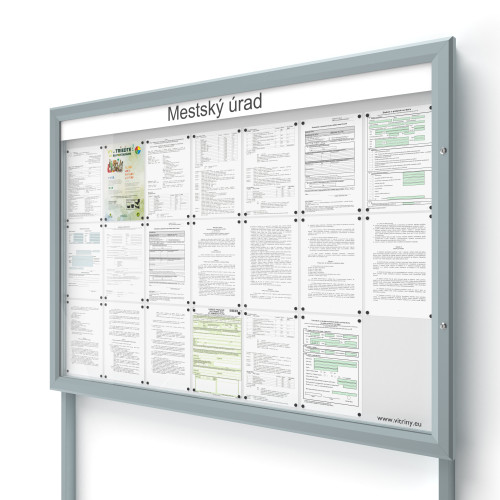 Vonkajšia informačná vitrína 21xA4 SIDE60 s nápisom a stĺpikmi