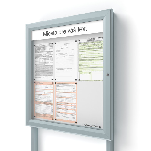 Vonkajšia informačná vitrína 6xA4 SIDE60 s nápisom a stĺpikmi