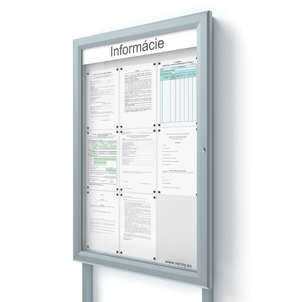 Vonkajšia informačná vitrína 9xA4 SIDE60 s nápisom a stĺpikmi