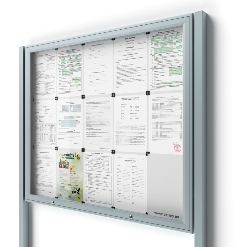 Uzamykateľná informačná vitrína 15xA4 so stĺpikmi