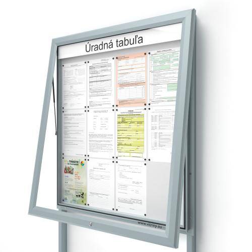 Vonkajšia informačná vitrína 12xA4 UP60 s nápisom a stĺpikmi