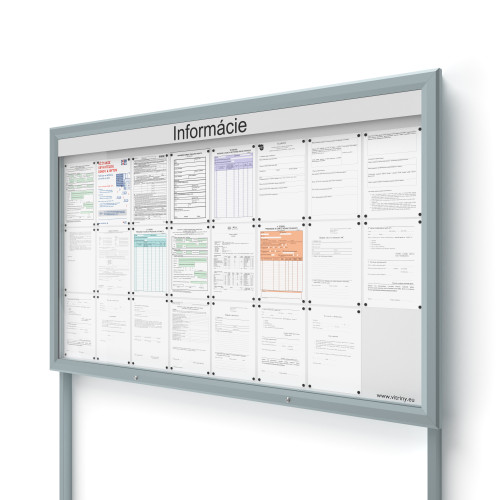 Vonkajšia informačná vitrína 24xA4 UP60 s nápisom a stĺpikmi