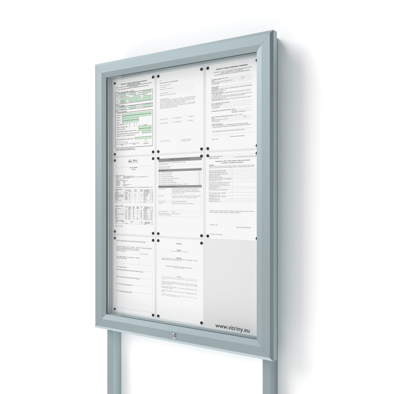 Vonkajšia informačná vitrína V-UP60-9-N so stĺpikmi